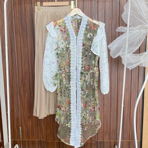 CLOVA  OUTER